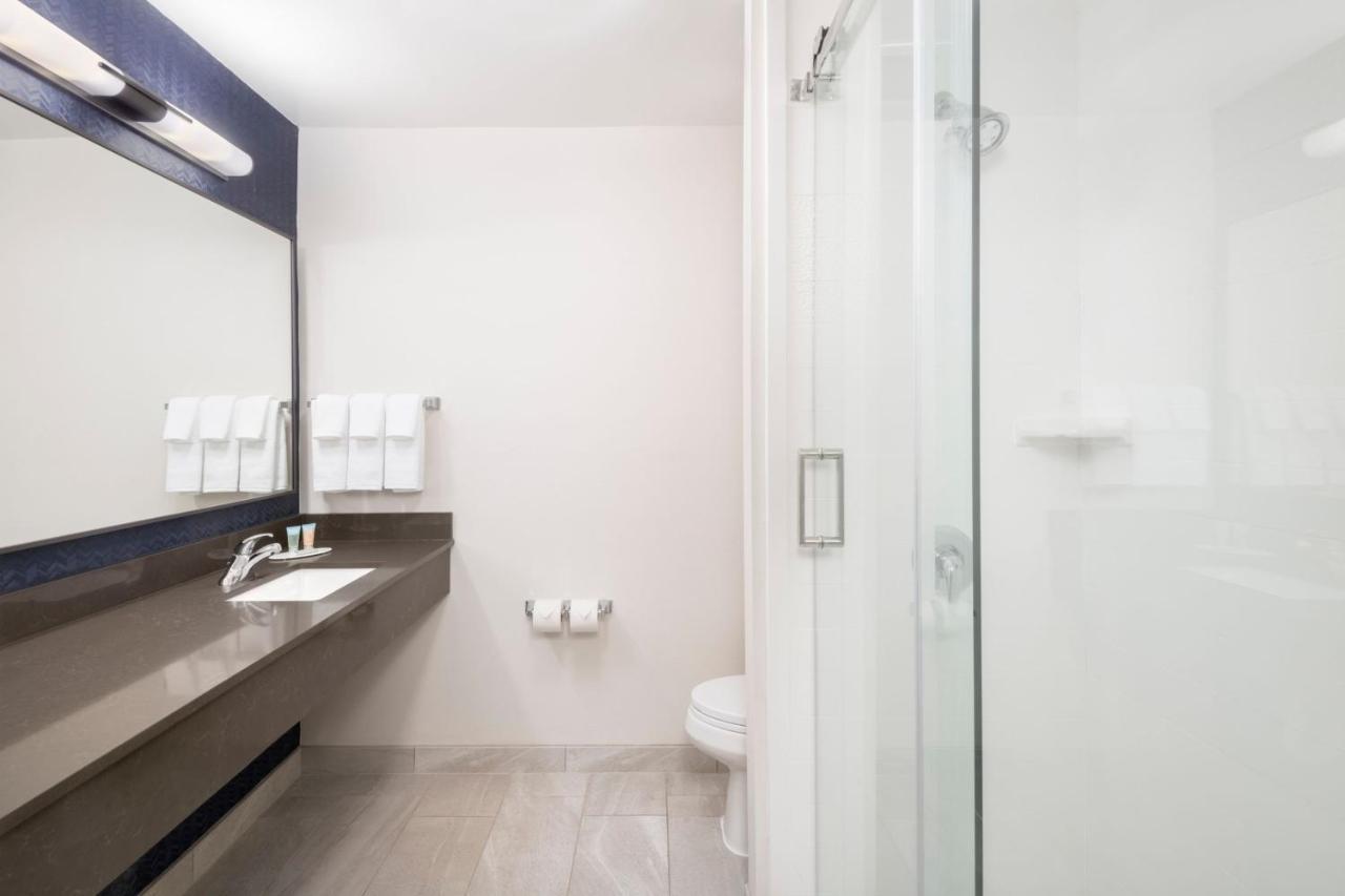 Fairfield Inn And Suites Уилсън Екстериор снимка