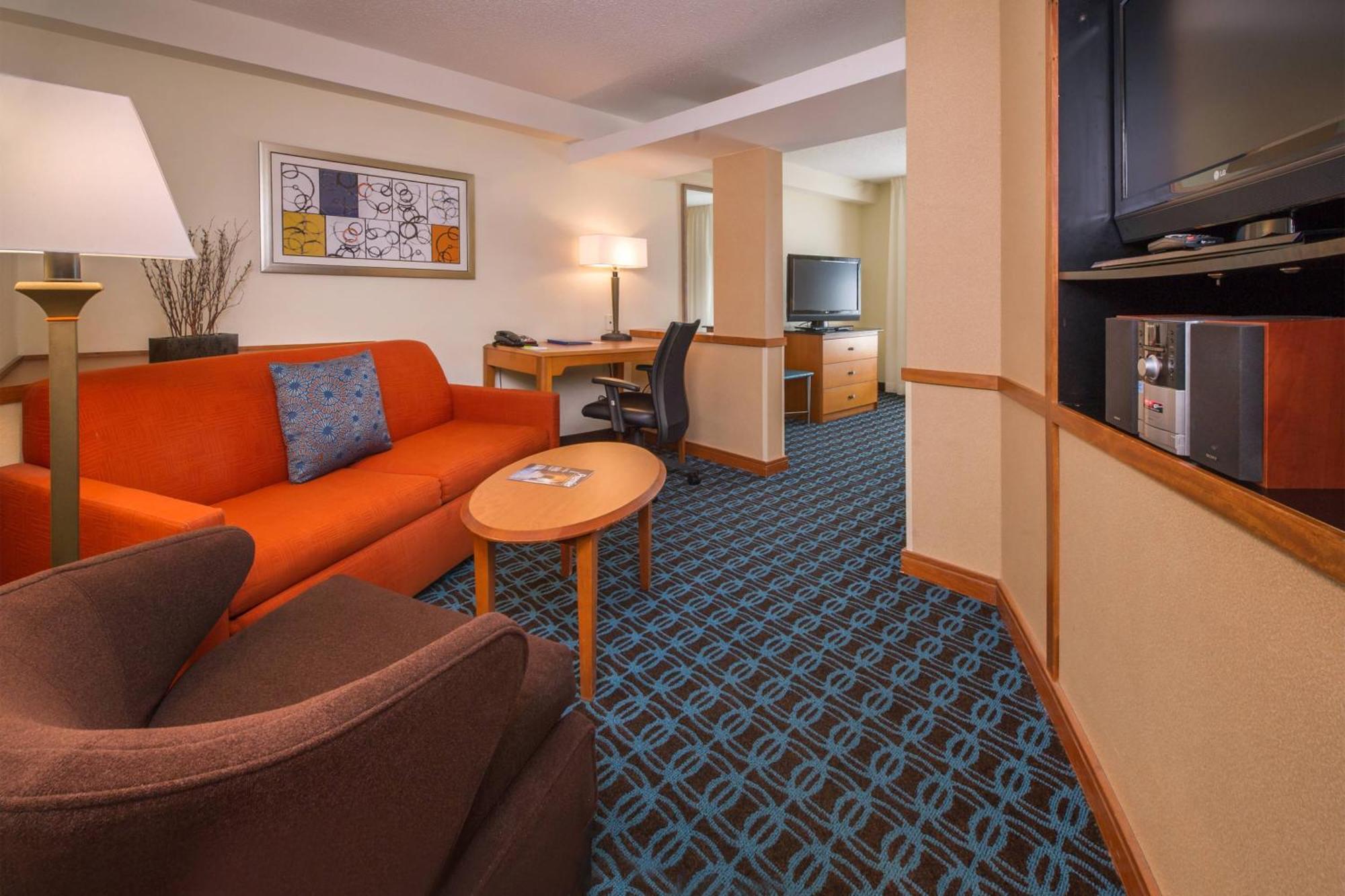 Fairfield Inn And Suites Уилсън Екстериор снимка