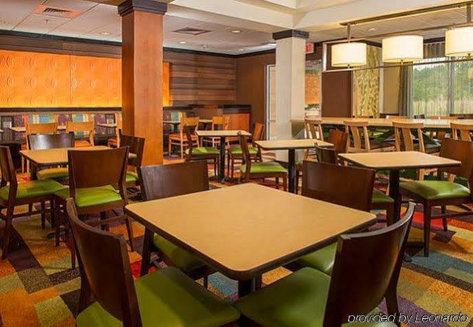 Fairfield Inn And Suites Уилсън Екстериор снимка